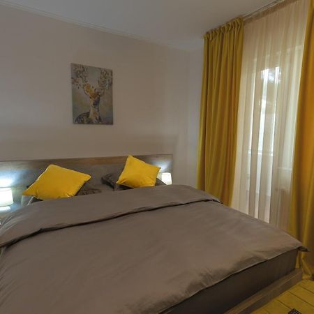 Luxury 2 Bedroom Holiday Apartment Питещ Екстериор снимка