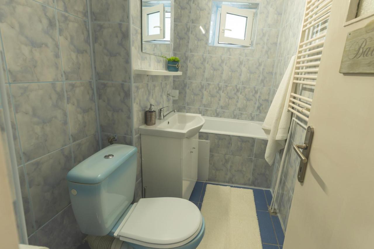 Luxury 2 Bedroom Holiday Apartment Питещ Екстериор снимка