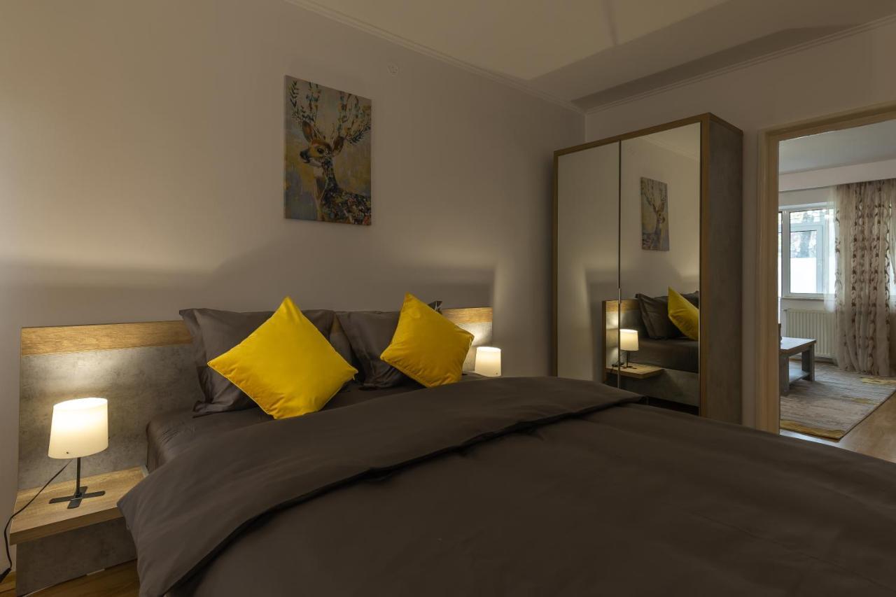 Luxury 2 Bedroom Holiday Apartment Питещ Екстериор снимка