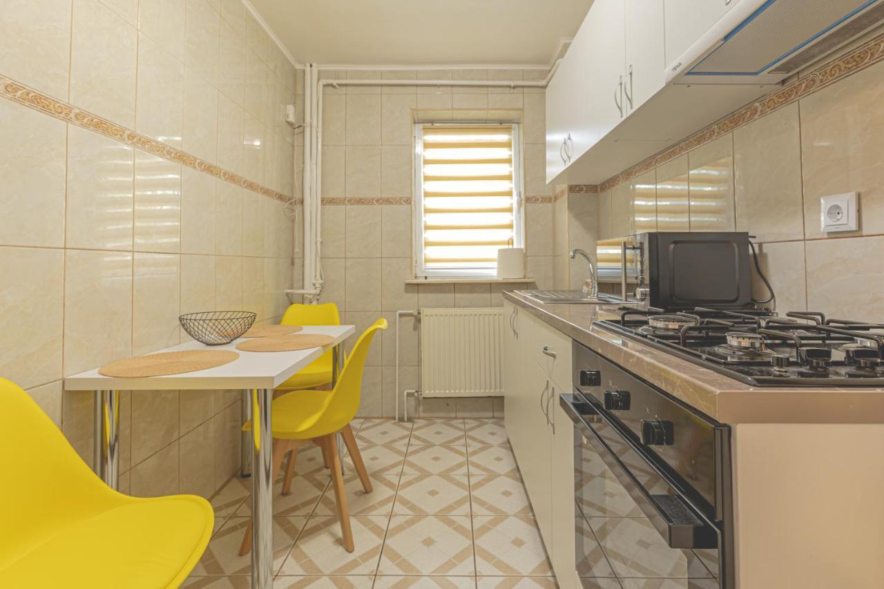 Luxury 2 Bedroom Holiday Apartment Питещ Екстериор снимка