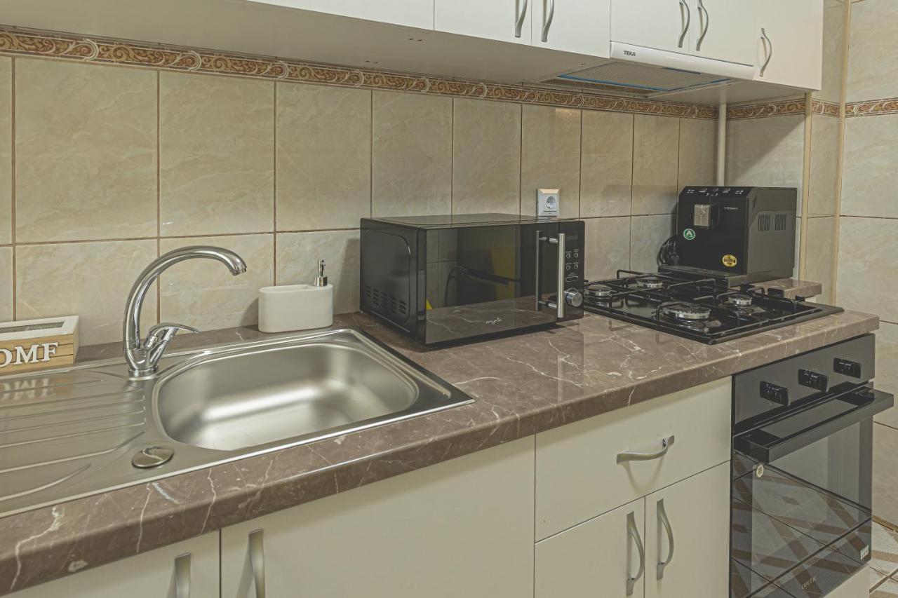 Luxury 2 Bedroom Holiday Apartment Питещ Екстериор снимка